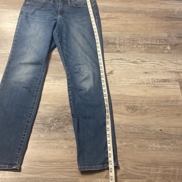 Athlete Jeans - Picture 7 of 8